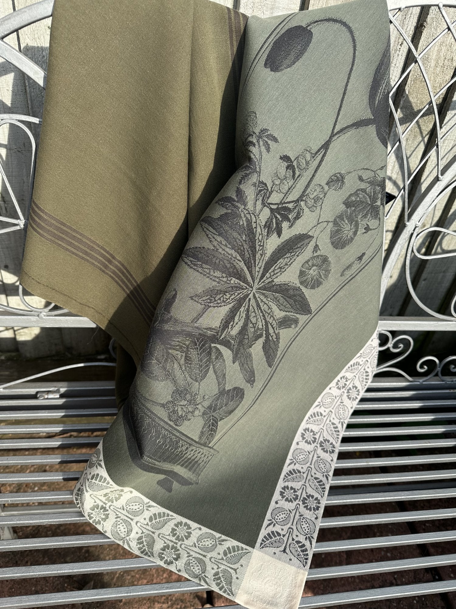 Jacquard Francais "Curiosites - Florale" (Green), Woven cotton tea towel. Made in France.