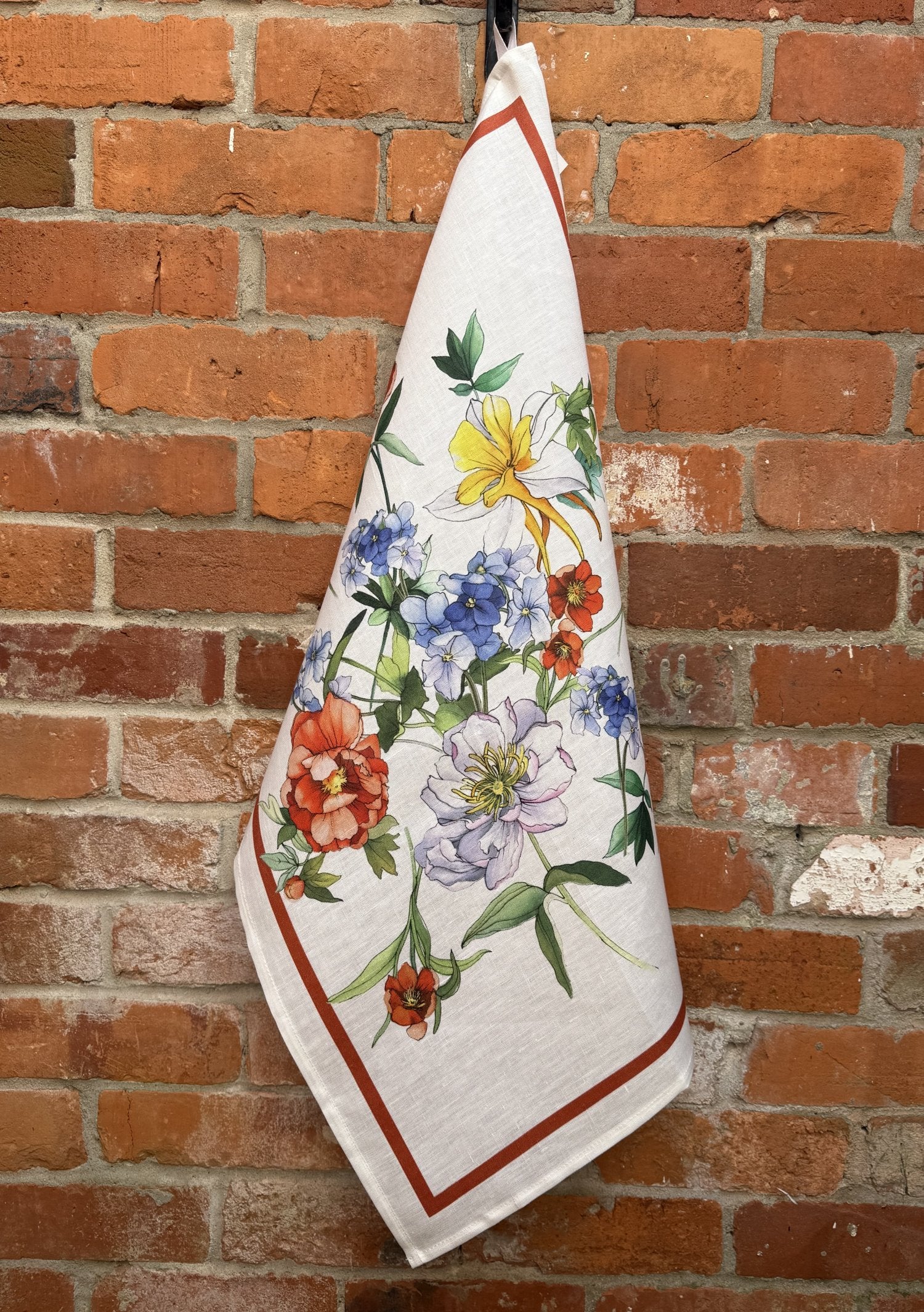 Tessitura Toscana Telerie, “Antea - Red”, Pure linen printed tea towel.