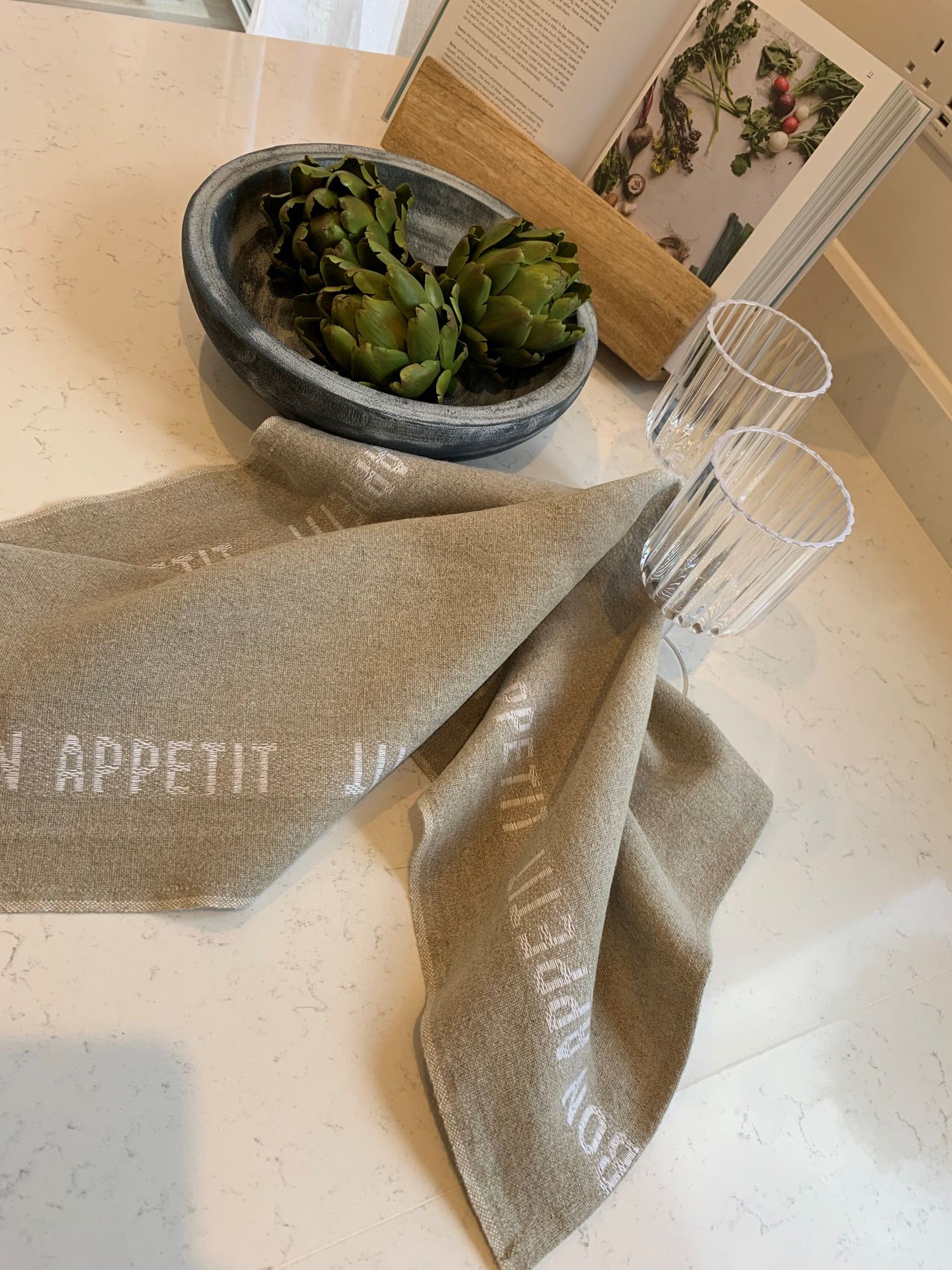Charvet Editions "Bon Appetit" (White), Natural woven linen tea towel. Made in France.