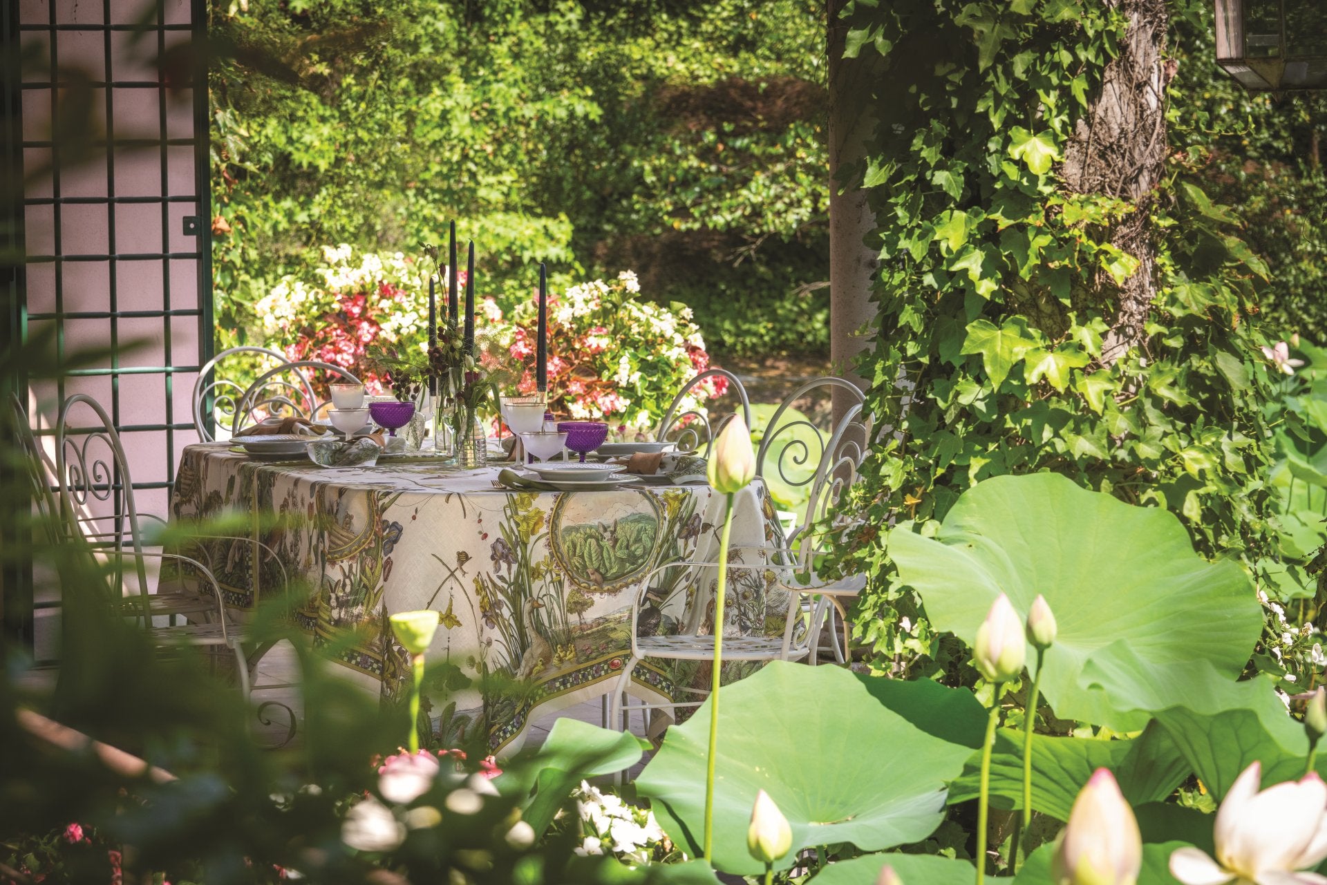 Tessitura Toscana Telerie, “Bunny Garden”, Pure linen printed tablecloth. - Home Landing
