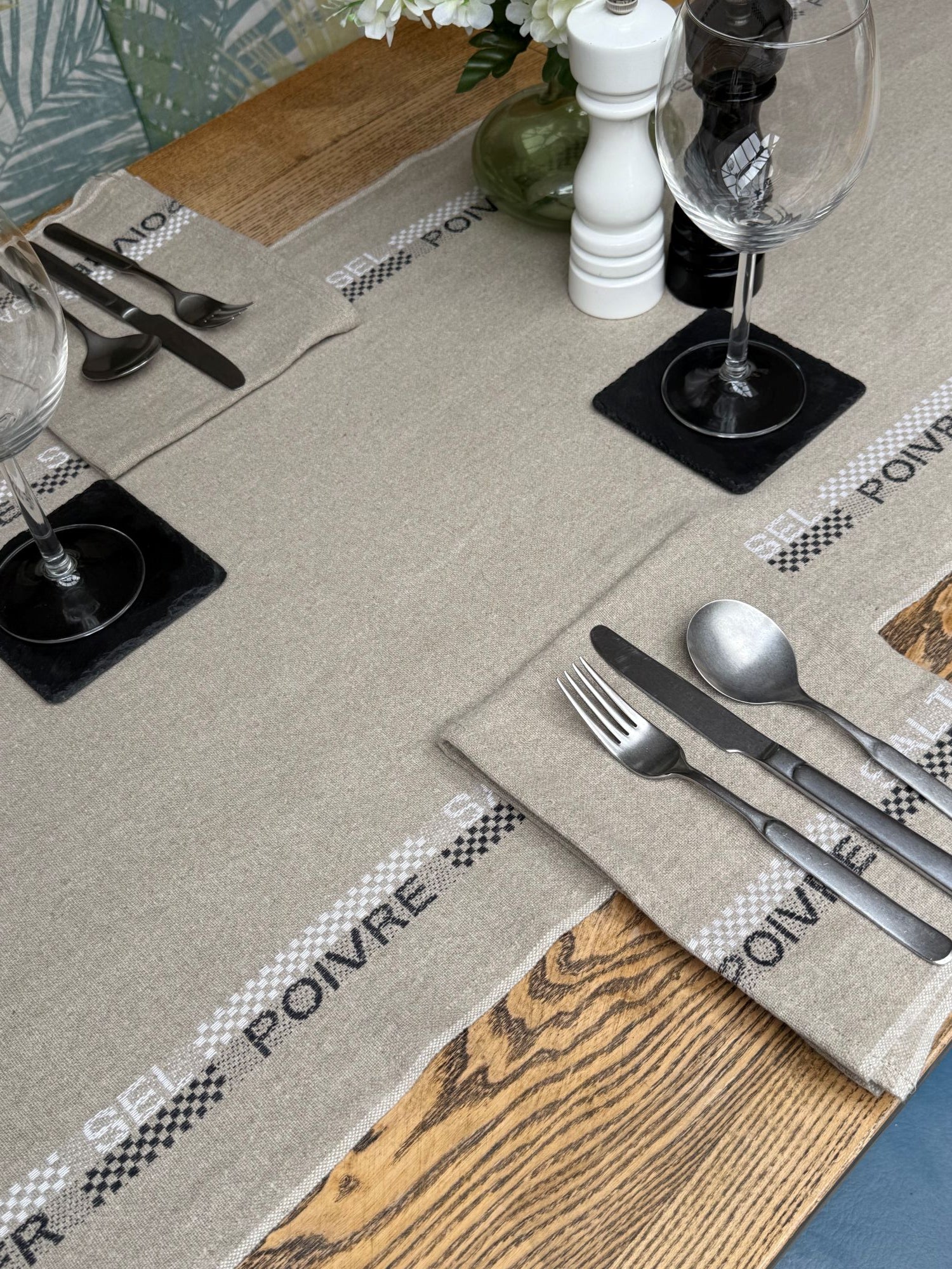Charvet Editions "Salt & Pepper", Long woven linen table runner. Made in France.