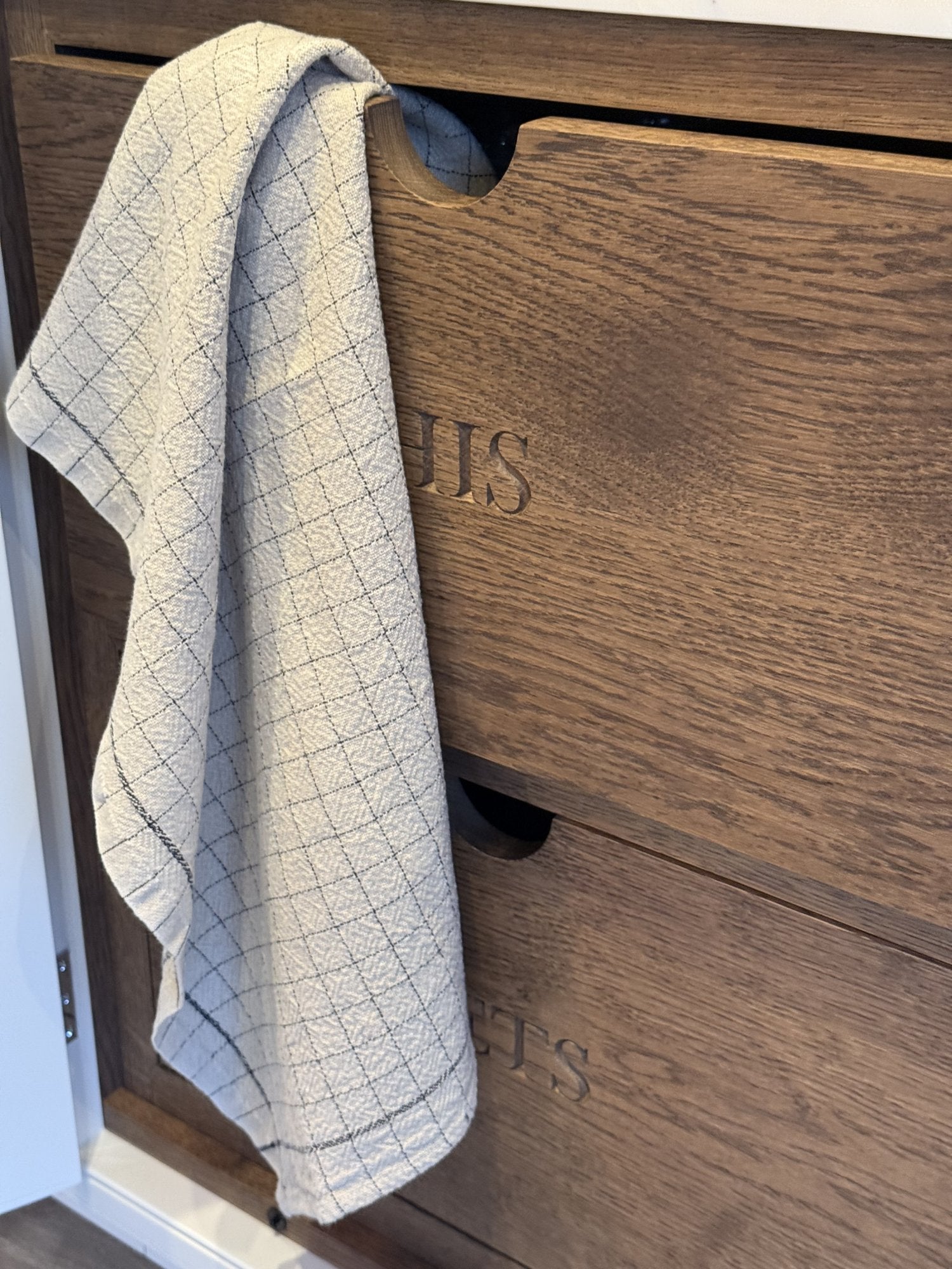 Charvet Editions "Recycle" (Natural), Linen & cotton tea towel. Made in France.