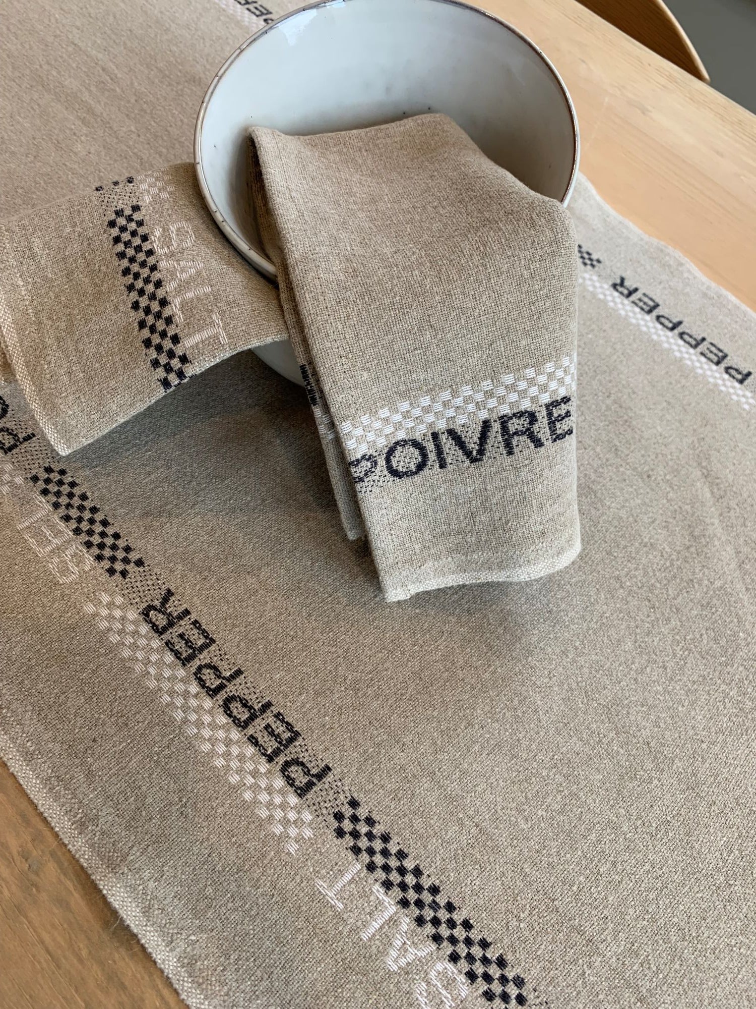 Charvet Editions "Salt & Pepper", Long woven linen table runner. Made in France.