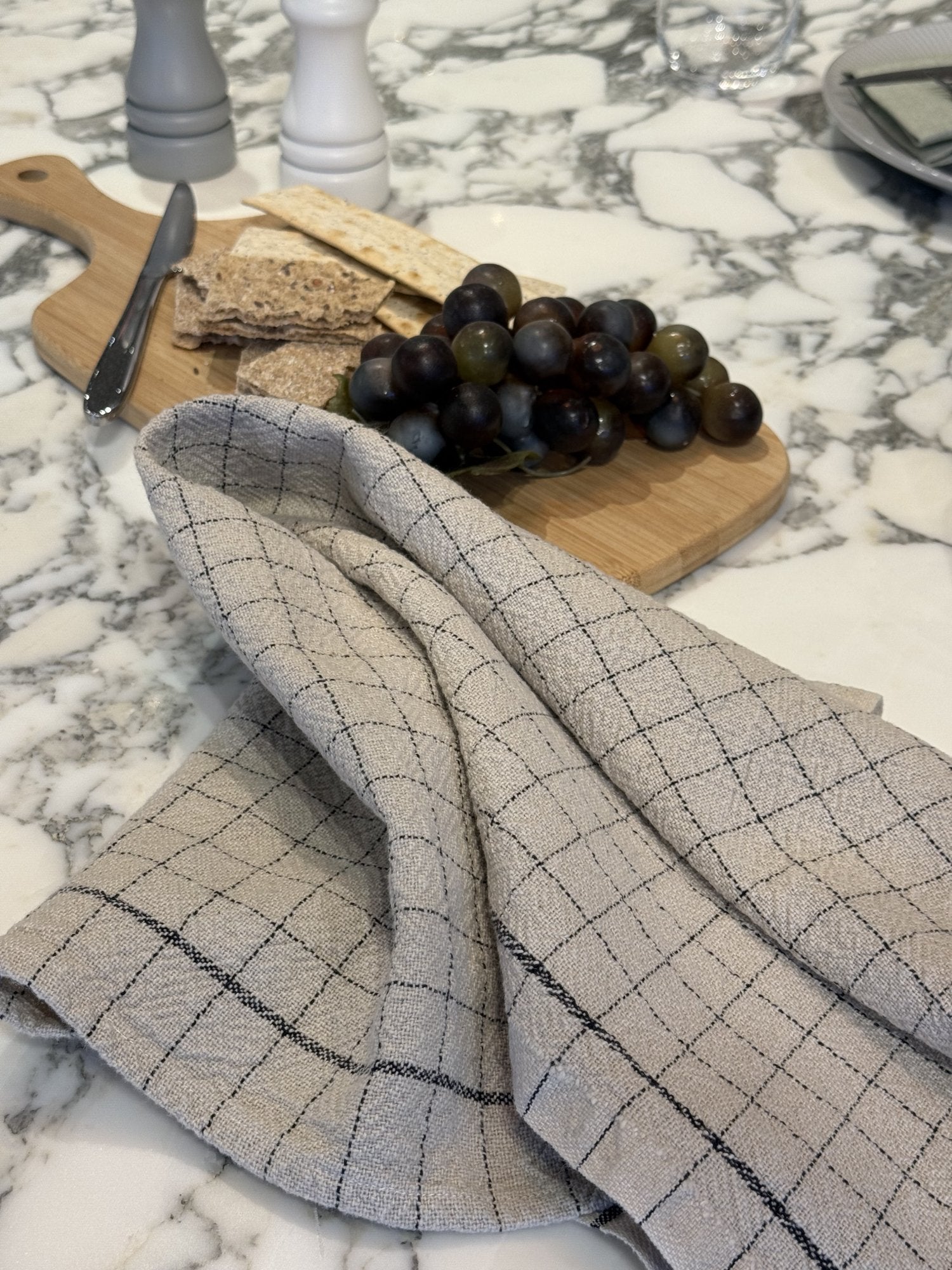 Charvet Editions "Recycle" (Silex), Linen & cotton tea towel. Made in France.