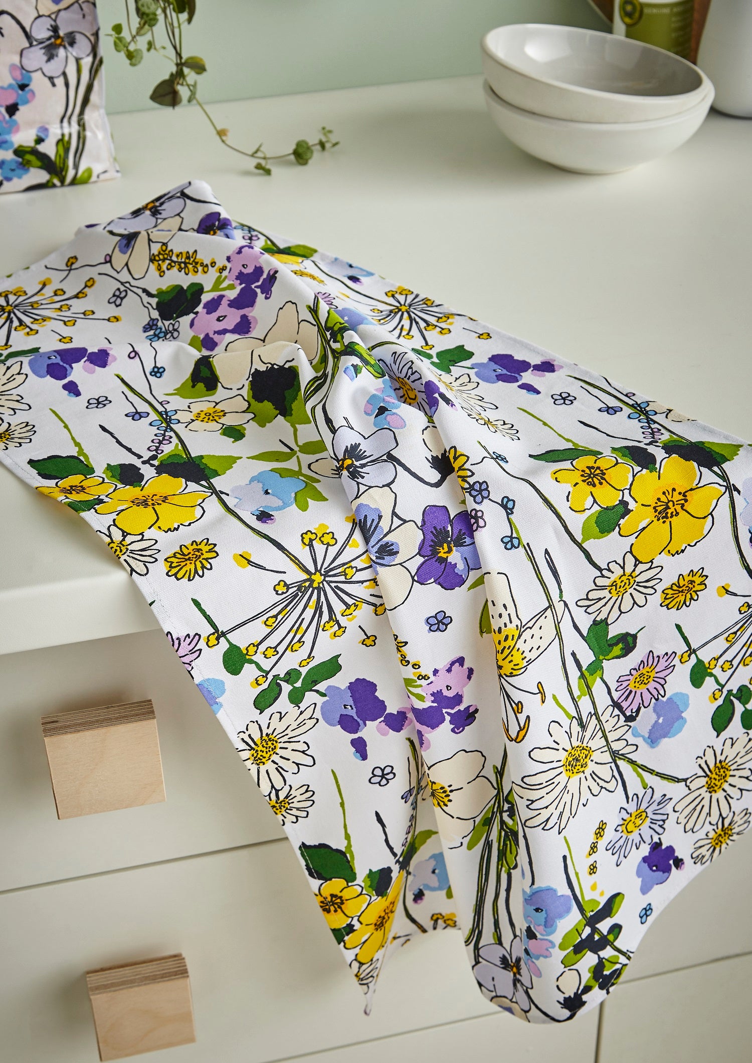Ulster Weavers, "Wildflowers", Pure cotton printed tea towel. - Home Landing