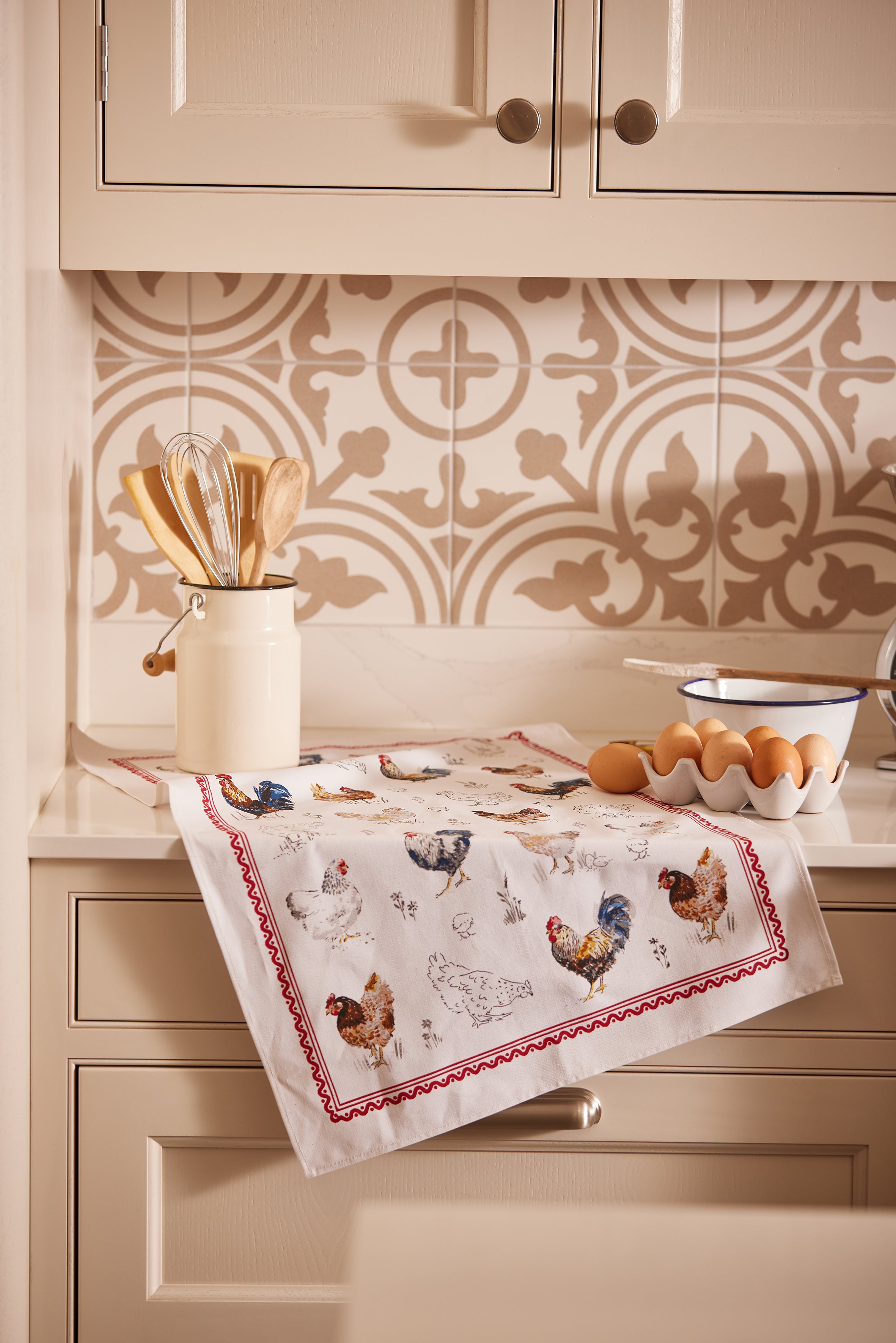 Ulster Weavers "Farm Birds", Printed recycled cotton tea towel.