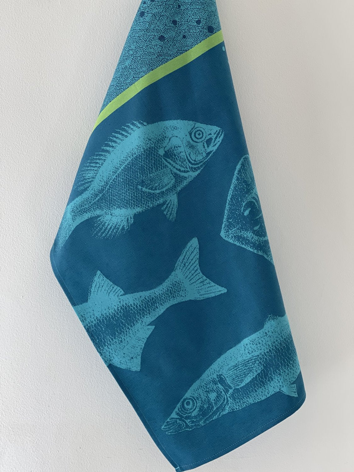 Coucke "Banc de Poissons", Woven cotton tea towel. Designed in France.