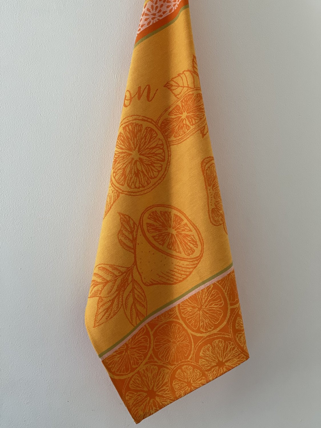 Coucke "Citron”, Woven cotton tea towel. Designed in France.