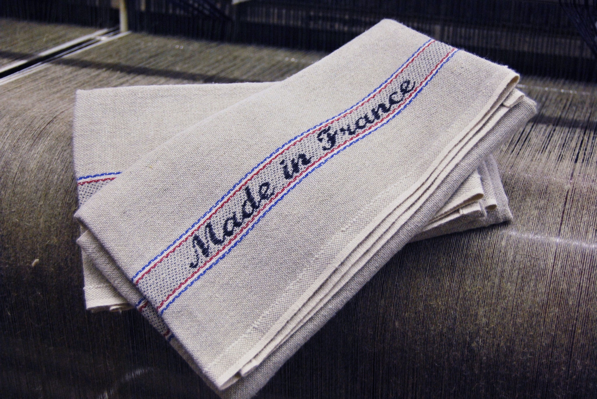 Charvet Éditions "Made in France", Natural woven linen and cotton tea towel. Made in France. - Home Landing