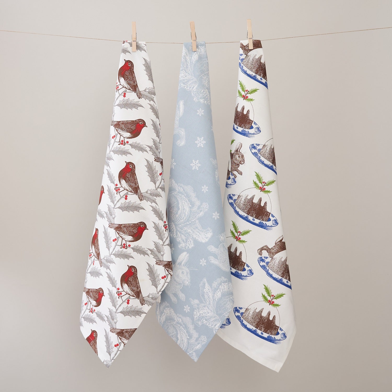 Thornback & Peel "Christmas Pudding", Pure cotton tea towel. Hand printed in the UK. - Home Landing