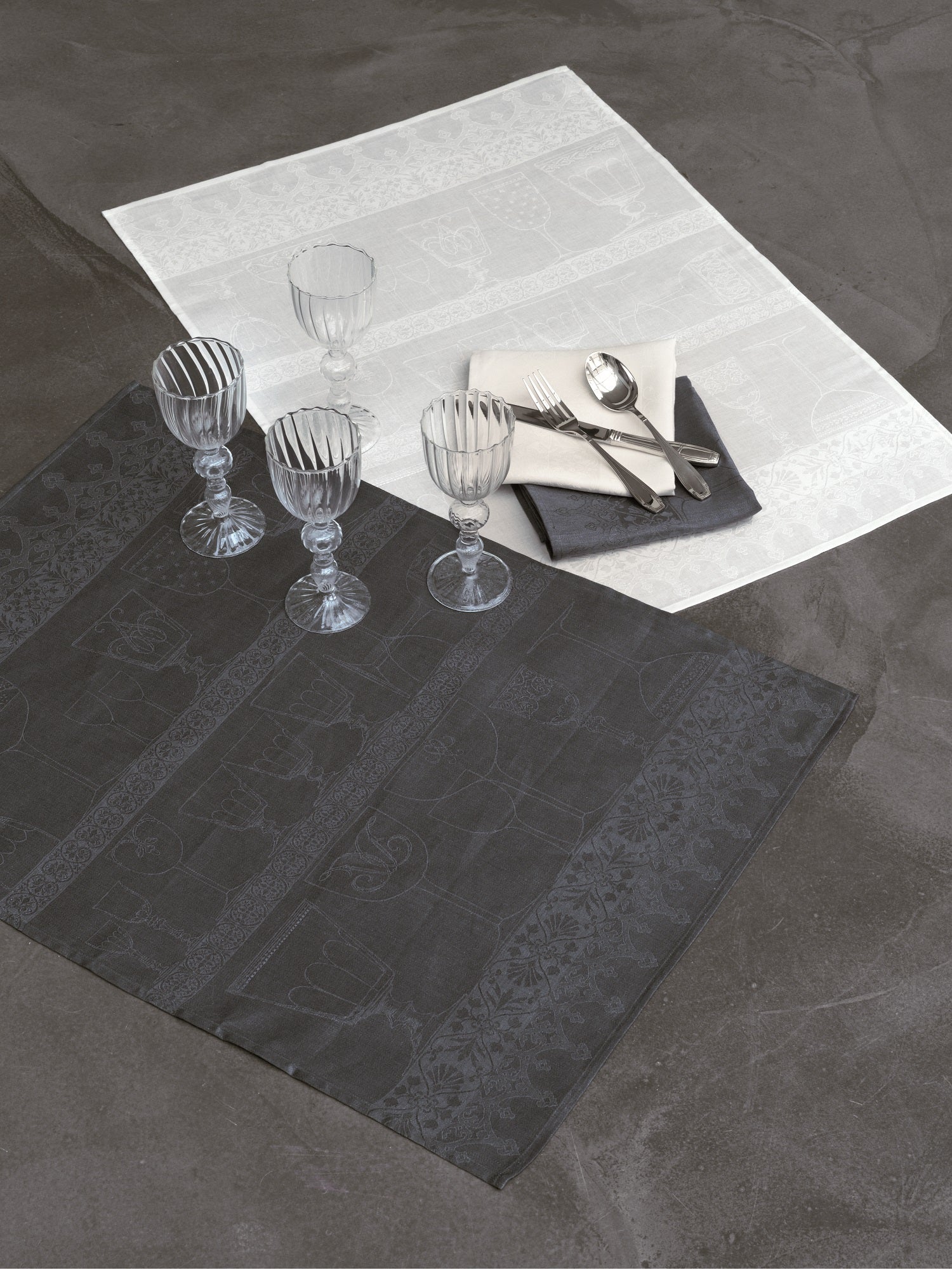 Jacquard Français "Cristal" (Slate), Woven linen tea towel. Made in France. - Home Landing