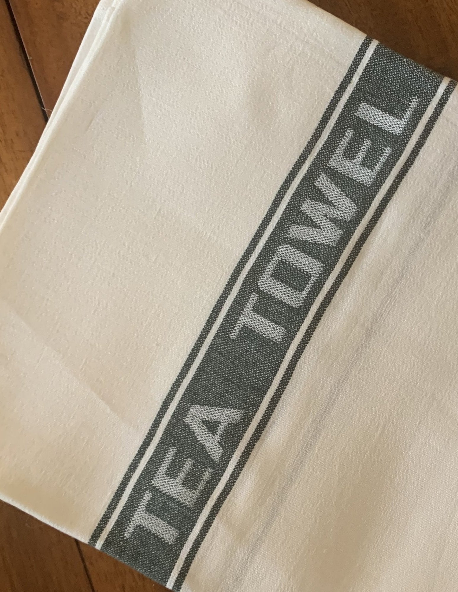 Thomas Ferguson Pure Fine Woven Irish Linen Tea Towel - Green Stripe, Ireland. - Home Landing