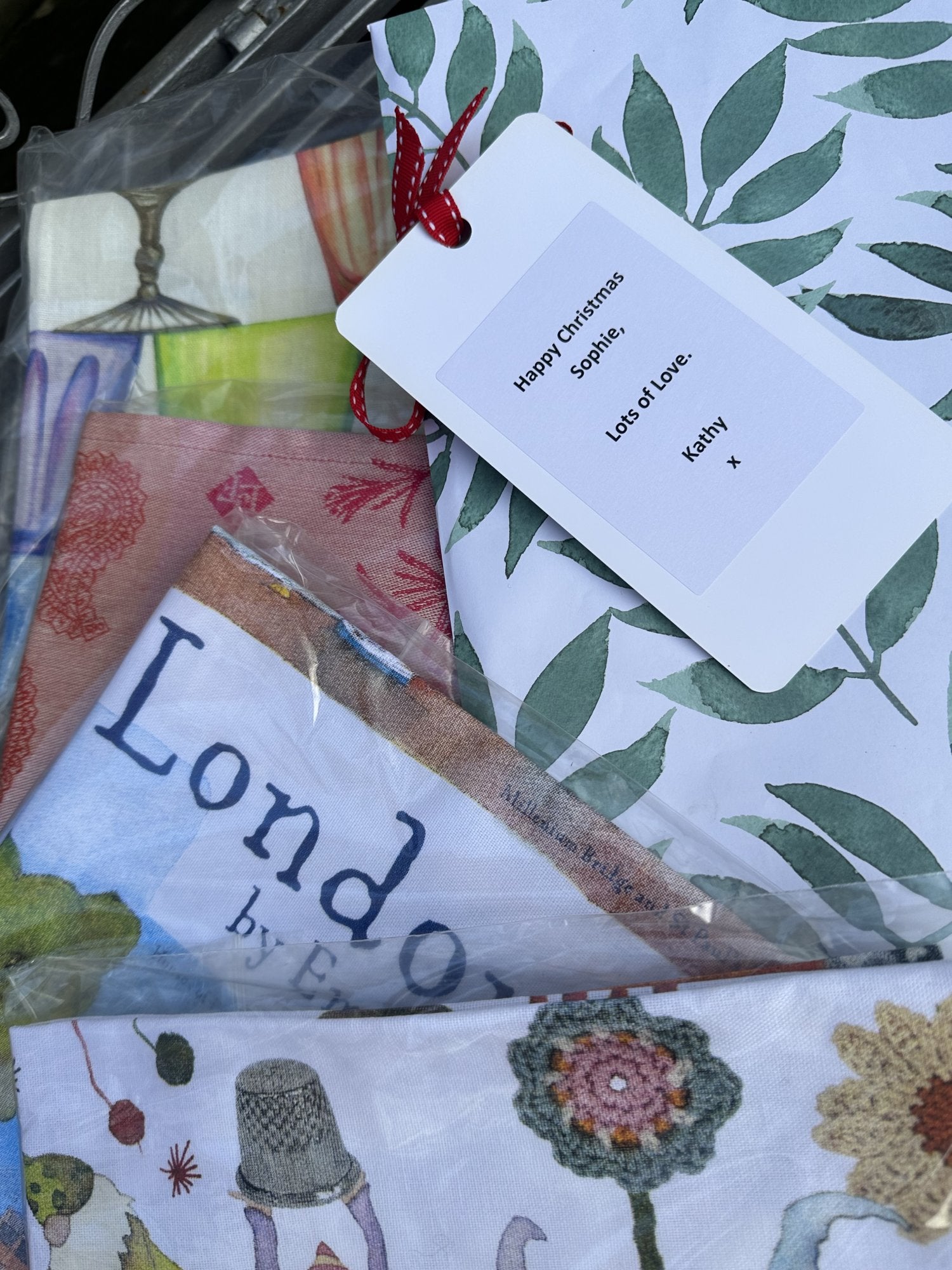 Home Landing Gift Wrap Service - Home Landing