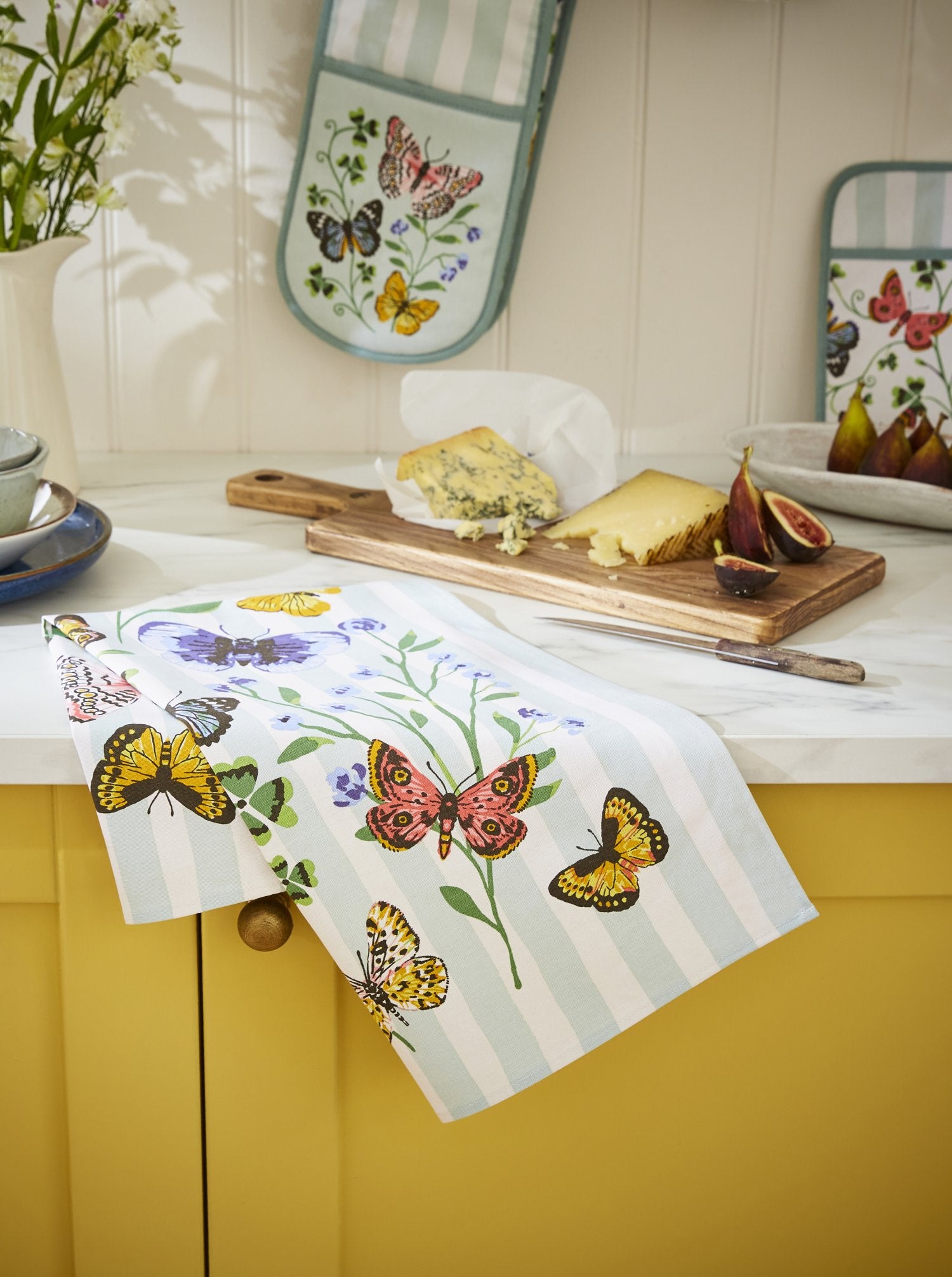 Ulster Weavers, "Butterfly Grove", Printed cotton tea towel. - Home Landing