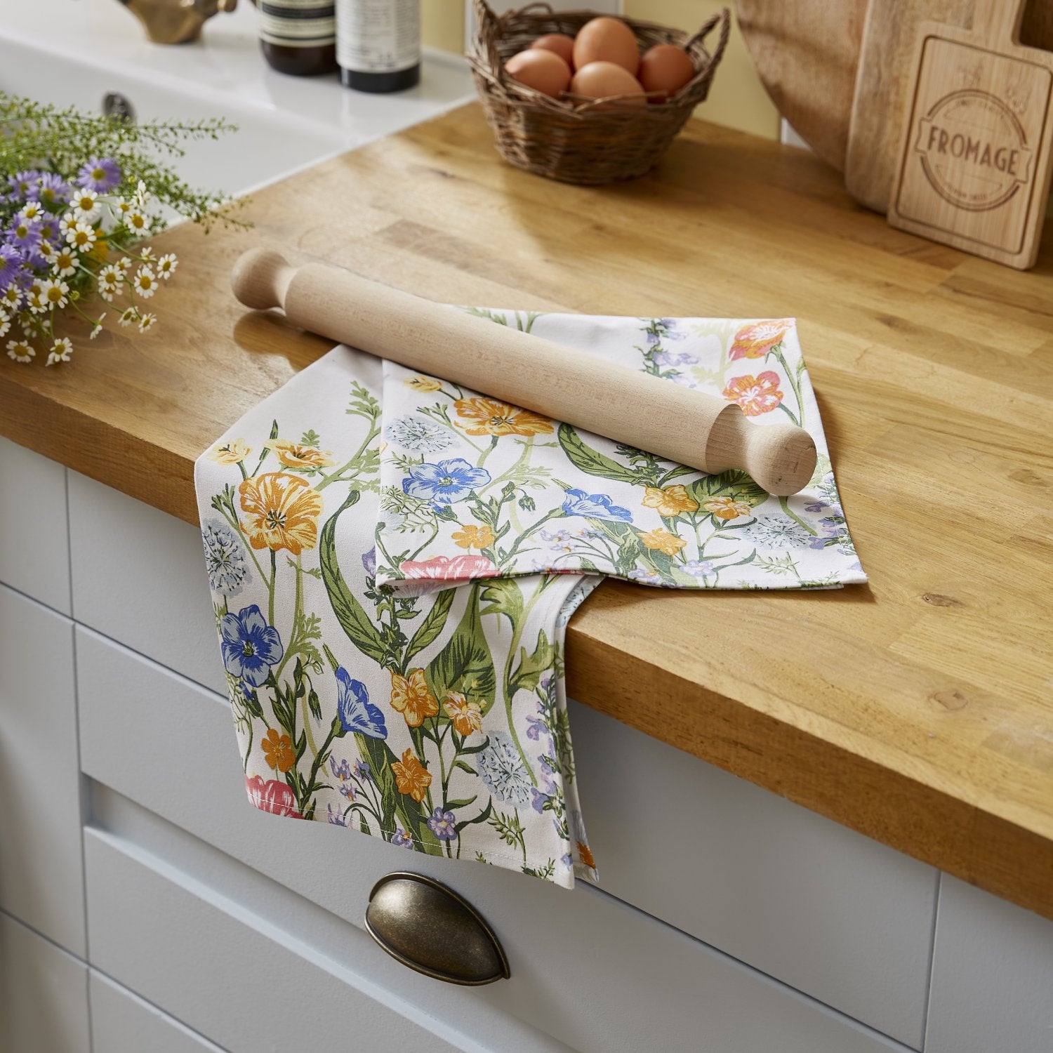 Ulster Weavers "Cottage Garden", Printed cotton tea towel.