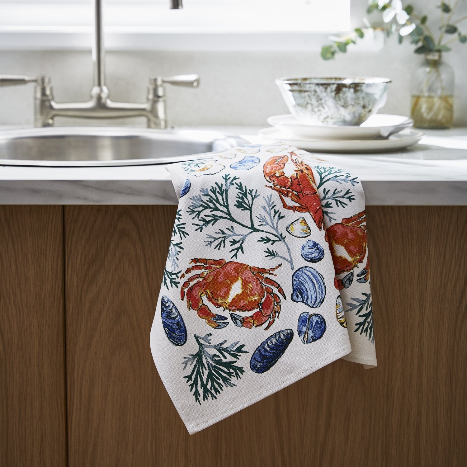 Ulster Weavers "Shellfish", Printed cotton tea towel.