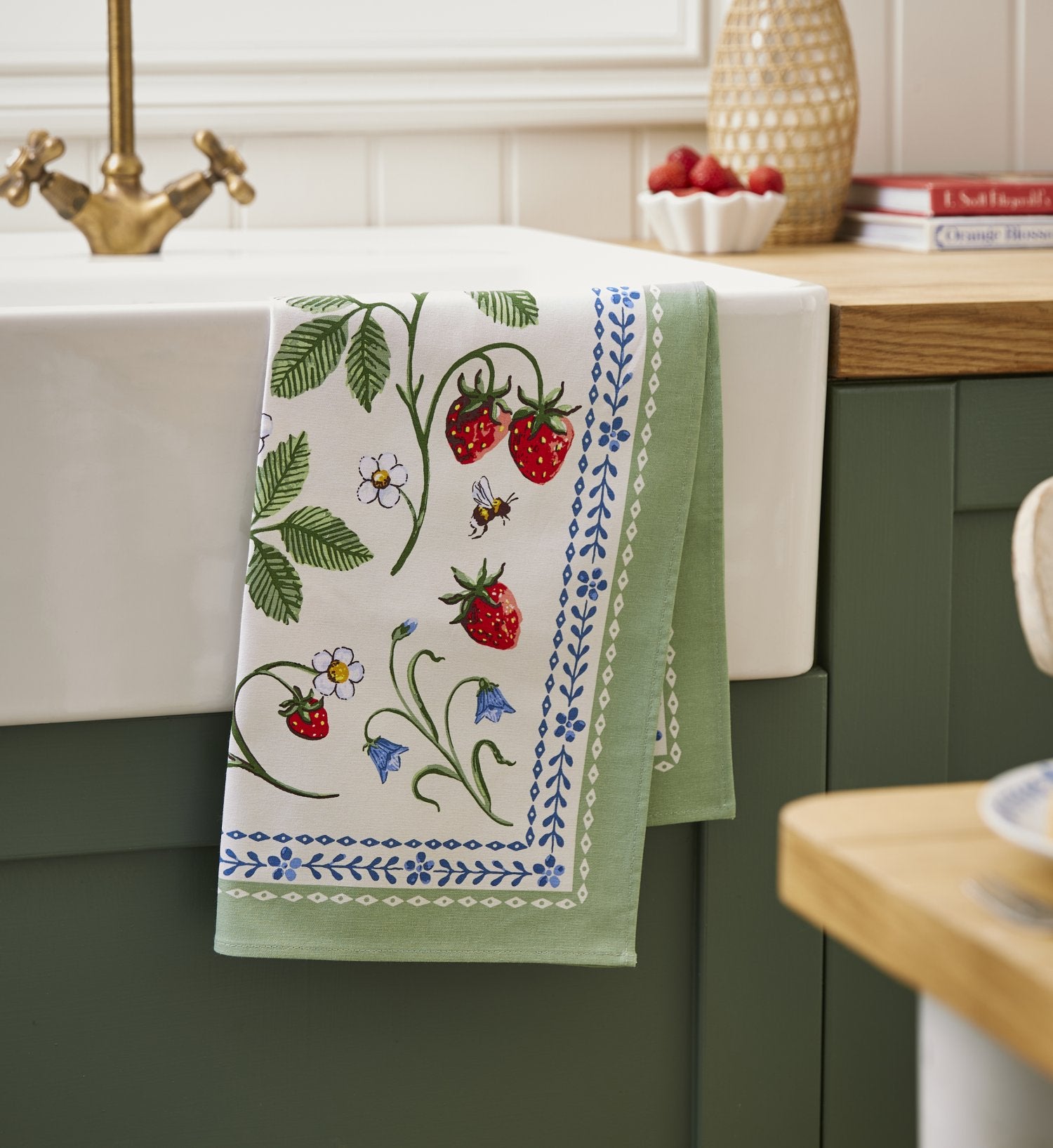 Ulster Weavers, "Strawberry Patch", Printed cotton tea towel. - Home Landing