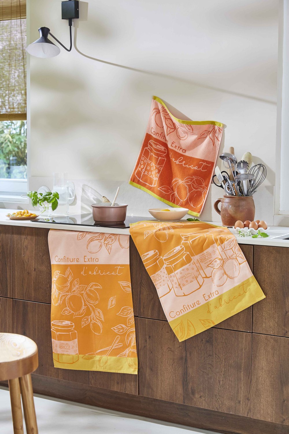Coucke "Delice d’Abricots", Cotton terry hand towel. Designed in France.