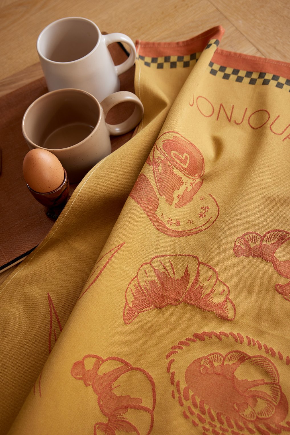 Coucke "Le Croissant", Woven cotton tea towel. Designed in France.