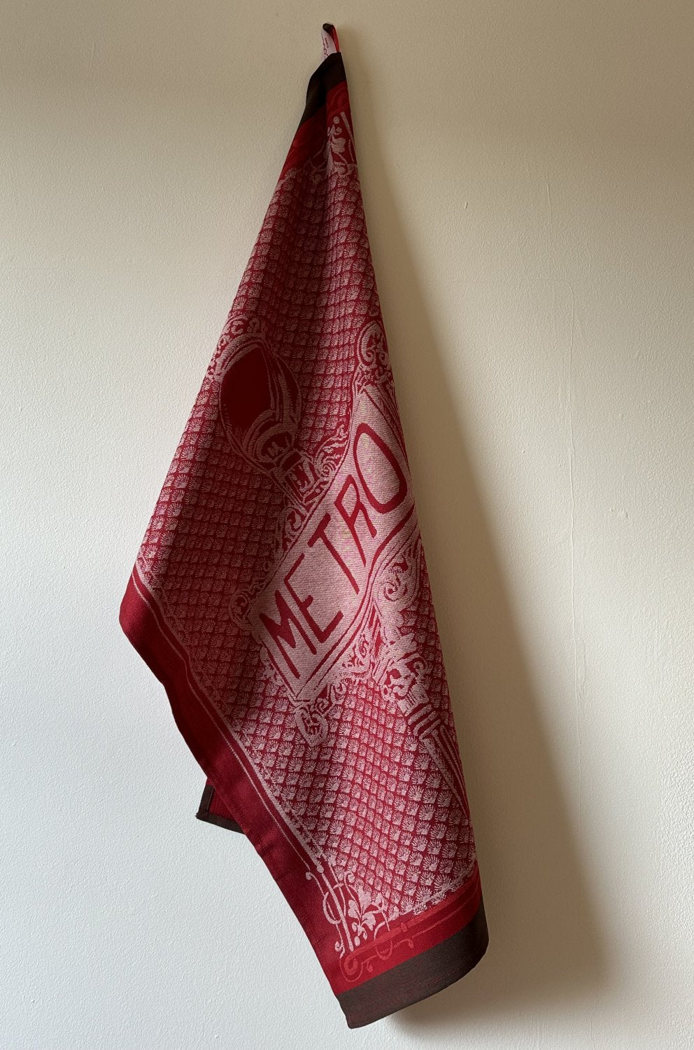 Coucke " Metro Panneau - Rouge", Woven cotton tea towel. Designed in France.