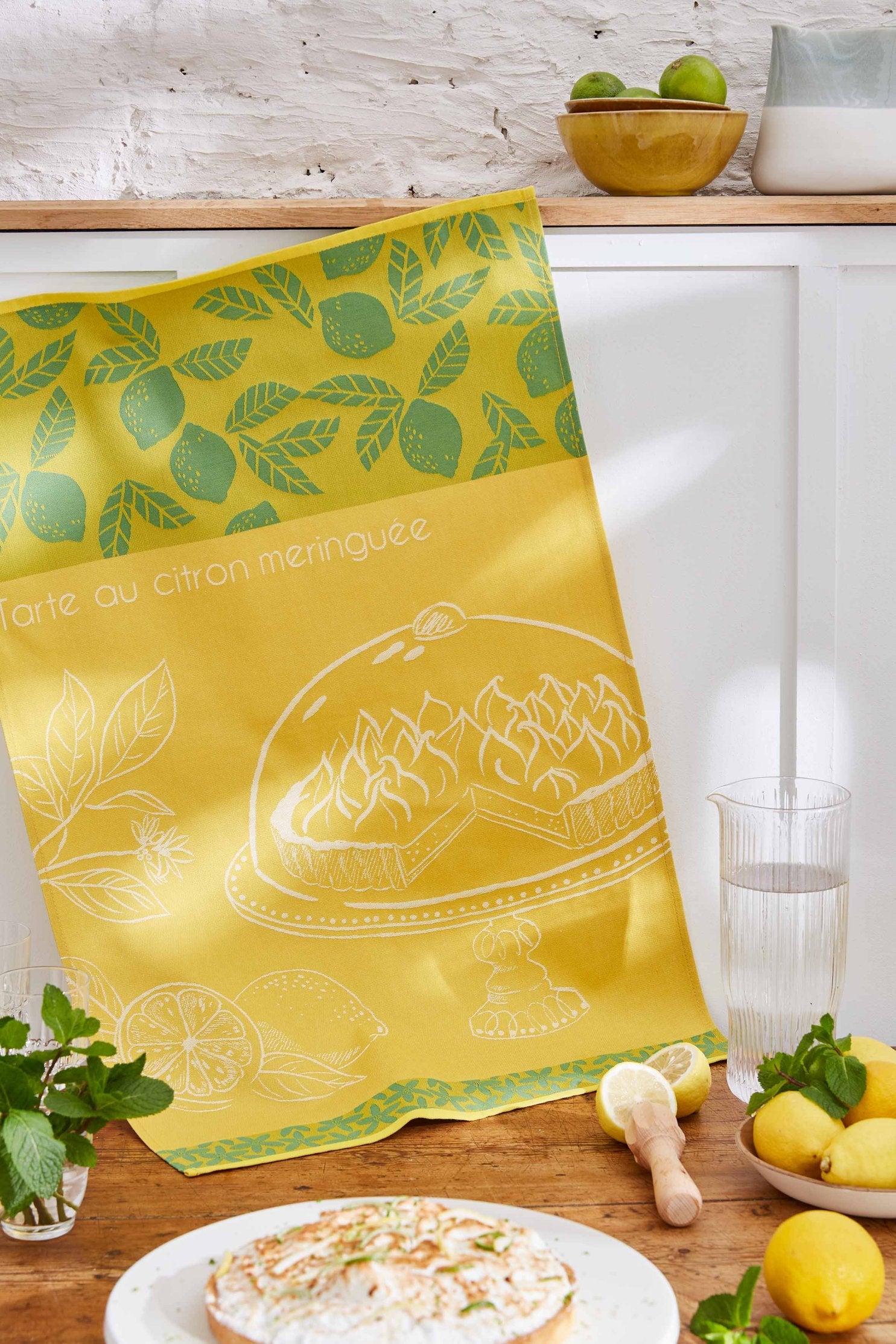 Coucke "Tarte aux citron", Woven cotton tea towel. Designed in France.