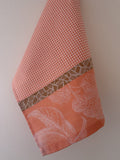 Jacquard Français " De Saison - Fruits " (Apricot), Woven cotton hand towel. Made in France.