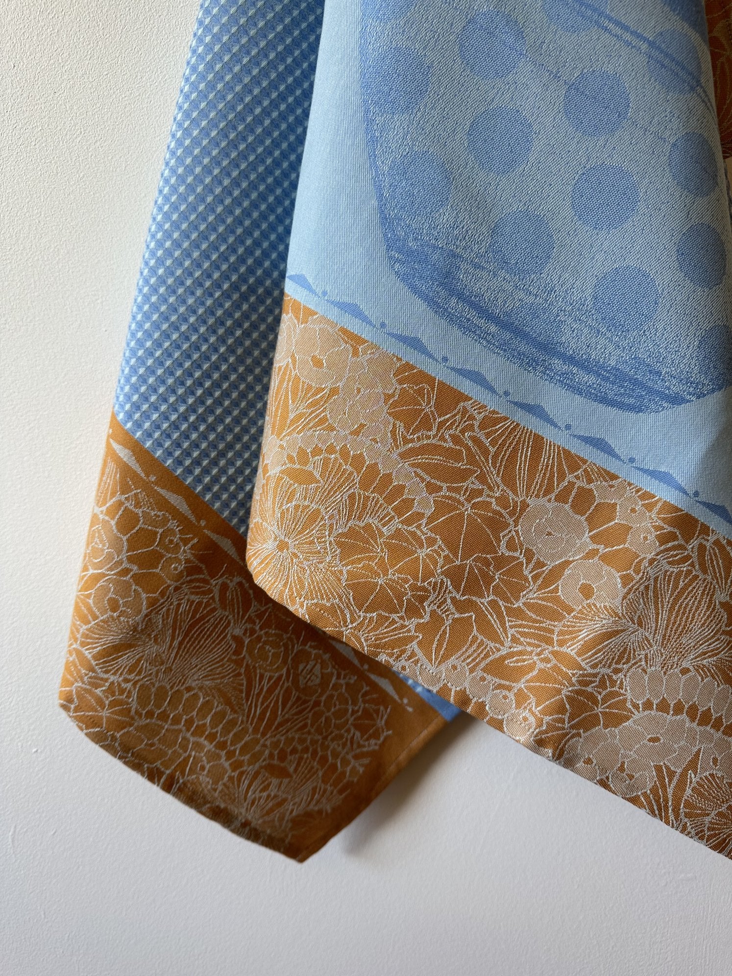 Jacquard Francais "Salade d’Ete" (Blue), Woven cotton hand towel. Made in France.