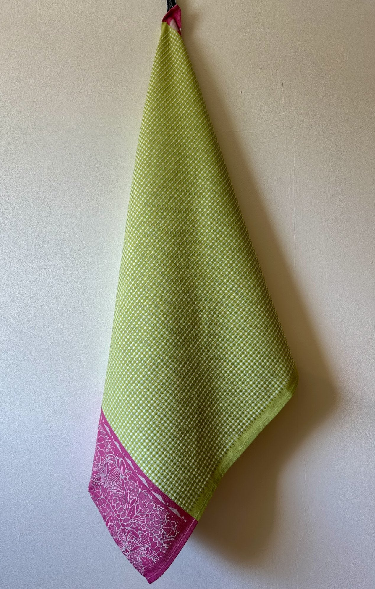 Jacquard Francais "Salade d’Ete" (Green), Woven cotton hand towel. Made in France.