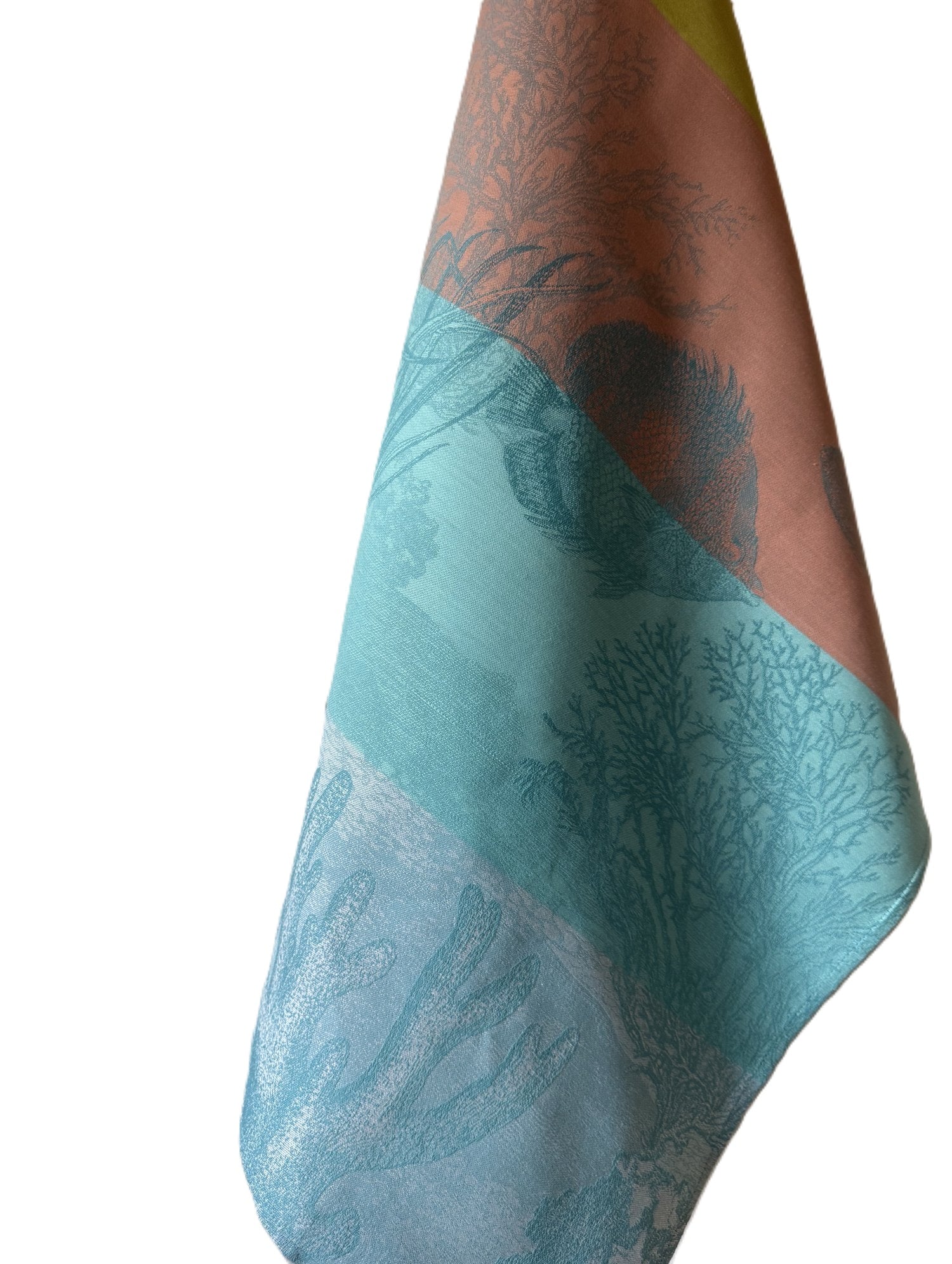 Jacquard Français "Sous L’Ocean" (Coral), Woven cotton tea towel. Made in France. - Home Landing