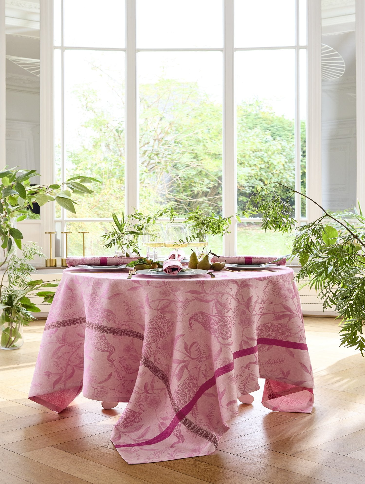 Jacquard Français "A L’Orangerie (Pink), Woven linen tablecloth. France.