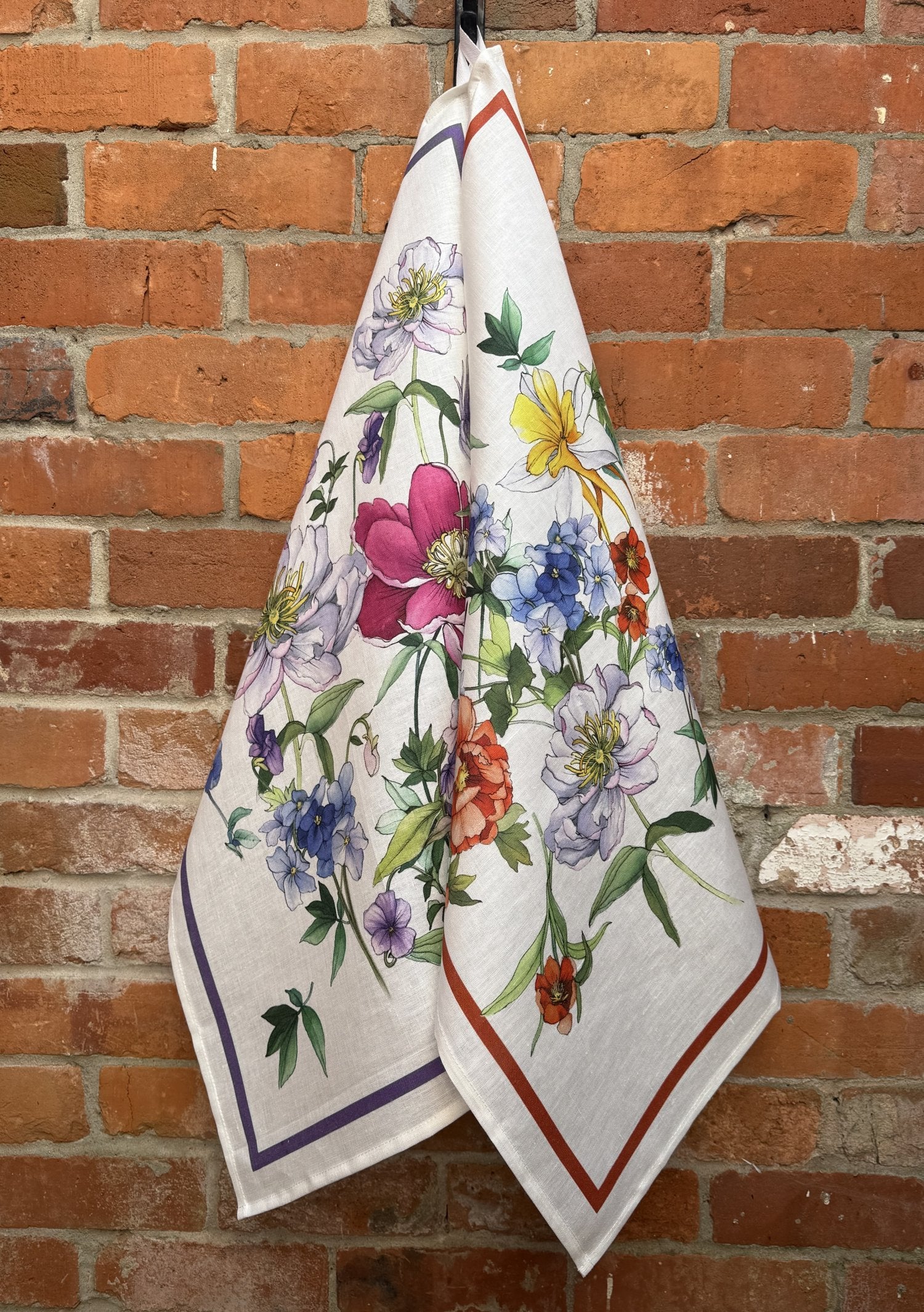 Tessitura Toscana Telerie, “Antea - Red”, Pure linen printed tea towel.
