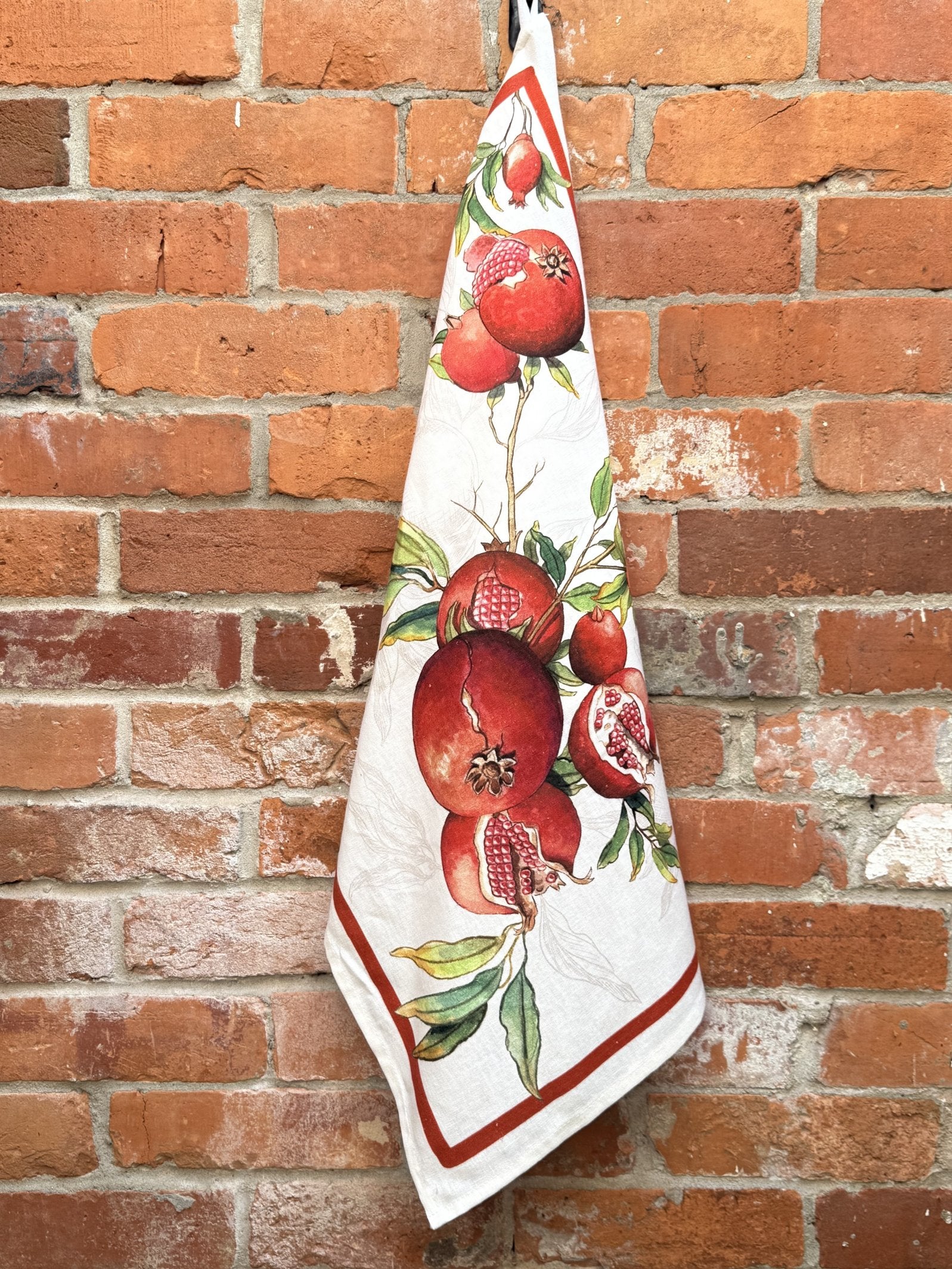 Tessitura Toscana Telerie, “Zakuro-Rosso”, Pure linen printed tea towel.