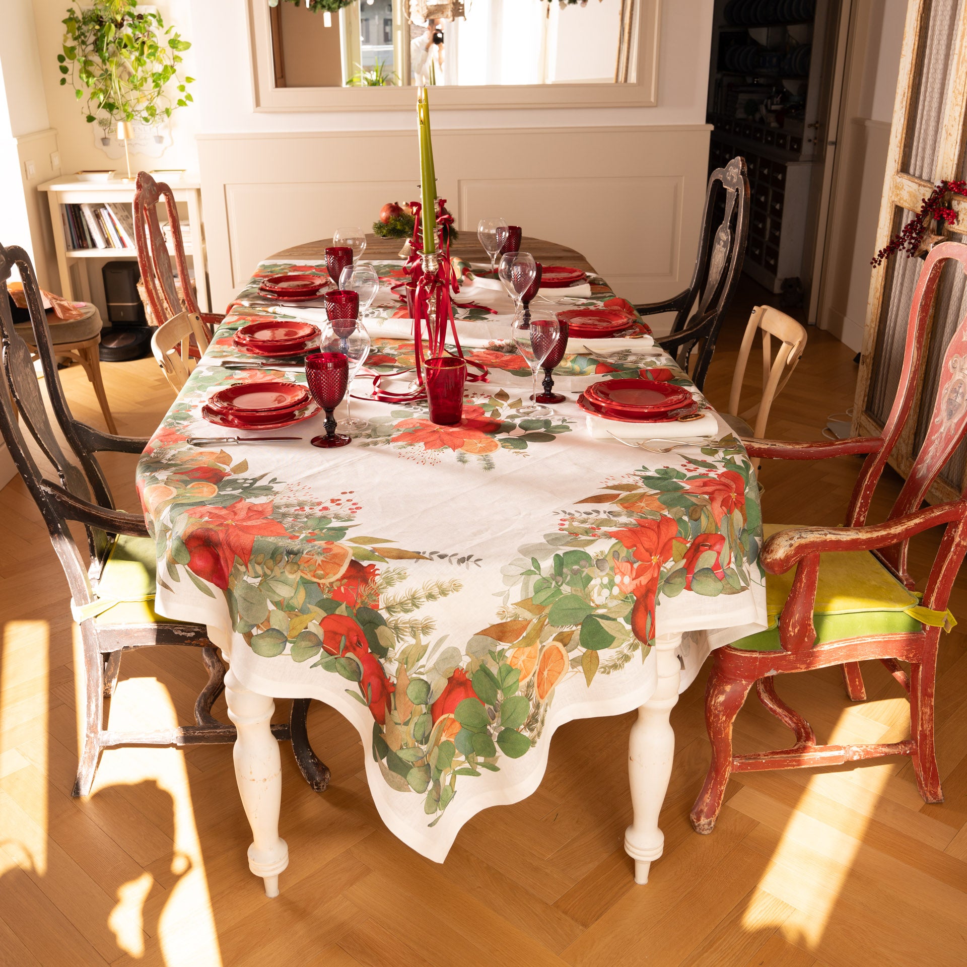 Tessitura Toscana Telerie, “Garland Glee”, Large  linen printed tablecloth.