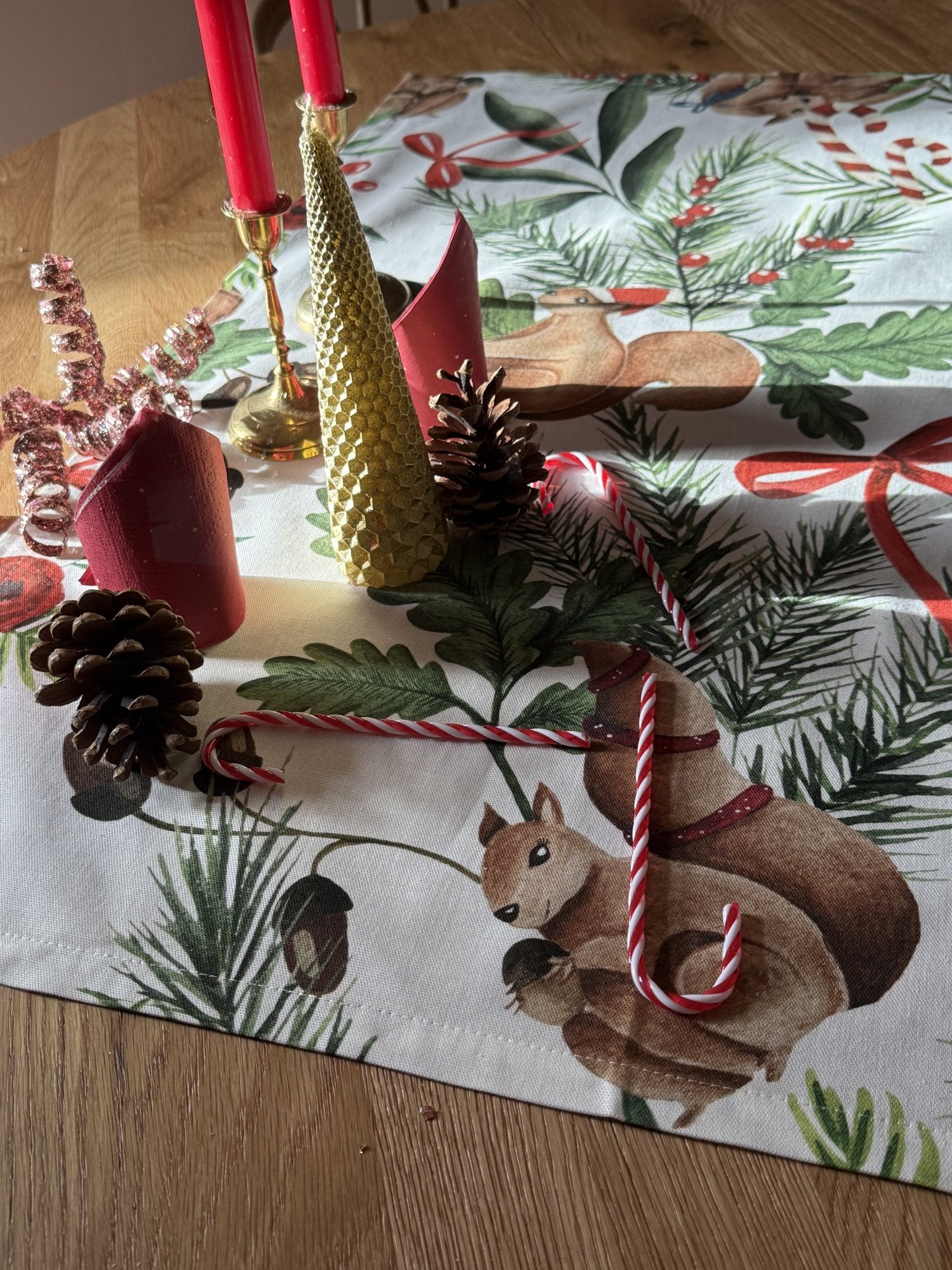 Tessitura Toscana Telerie, “Nutnook”, Small cotton printed tablecloth.