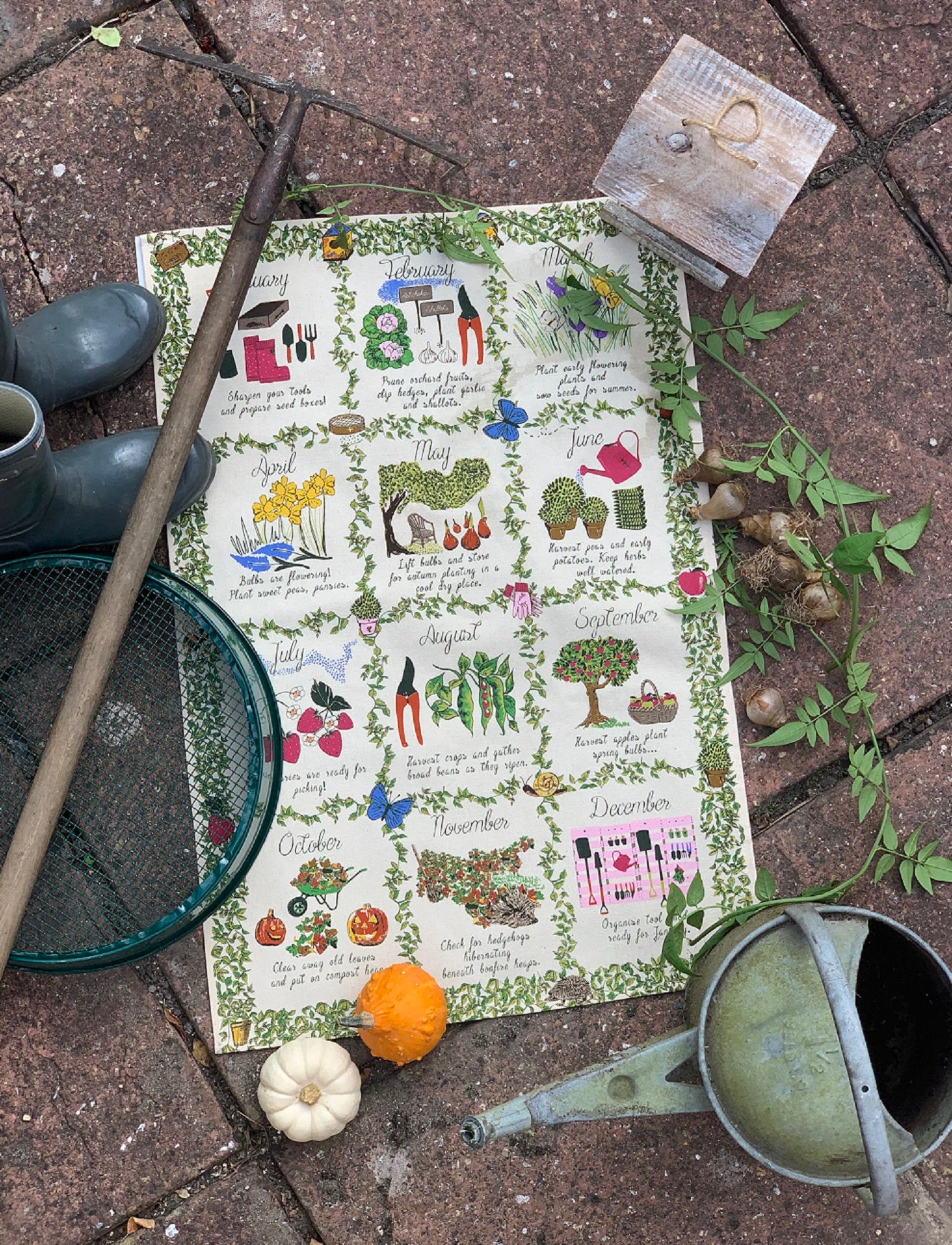 Ulster Weavers, "Gardeners Calendar", Pure cotton printed tea towel. - Home Landing