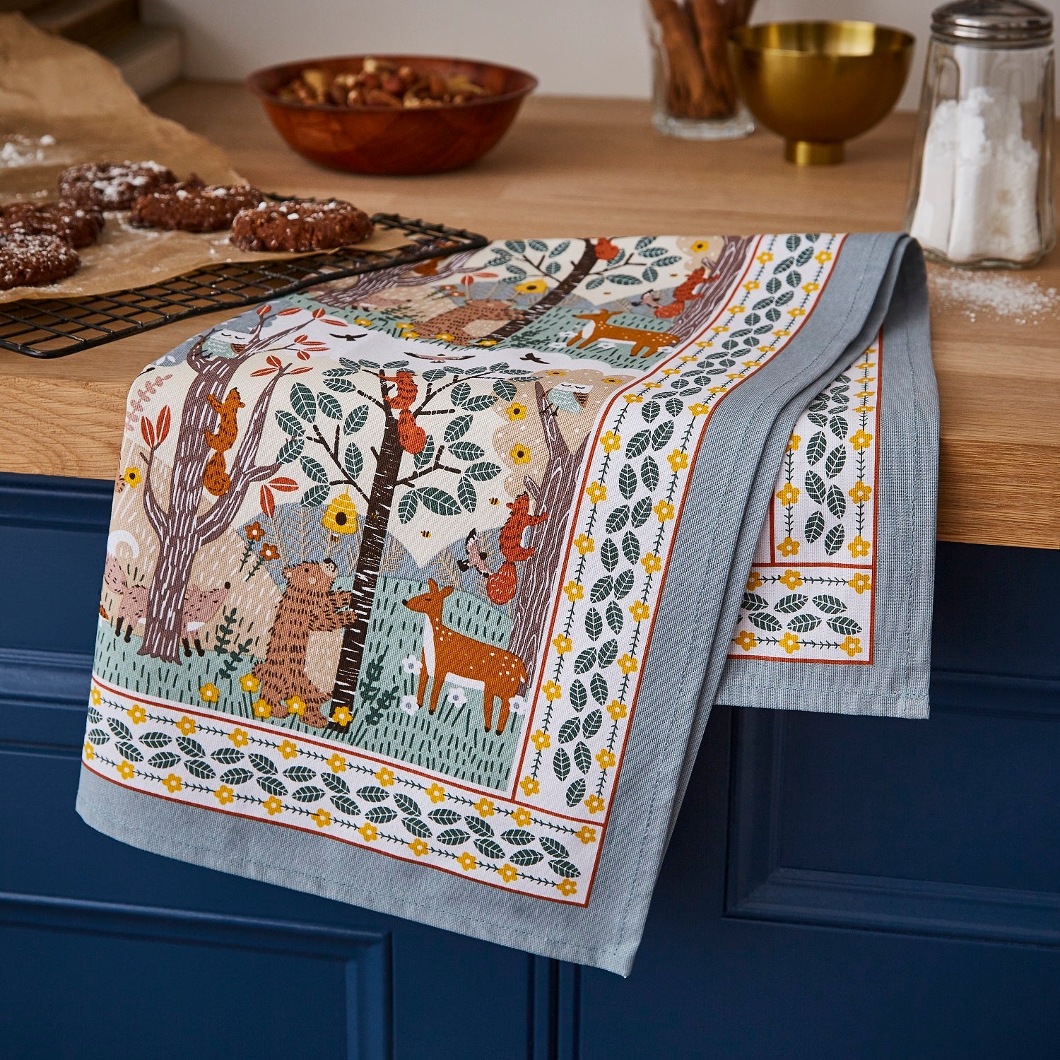 Ulster Weavers, "Wildwood", Pure cotton printed tea towel. - Home Landing