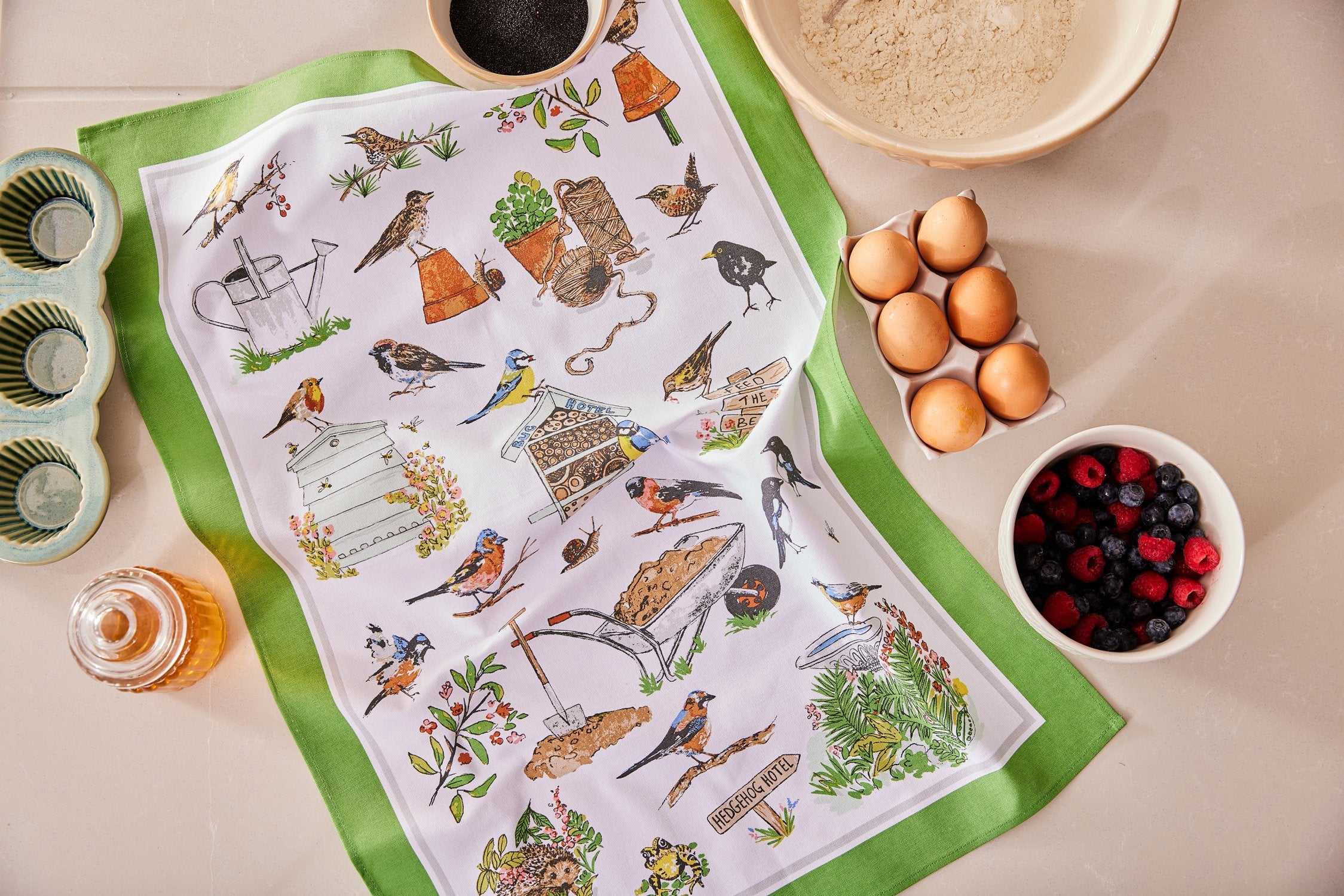 Ulster Weavers, "Garden Birds", Printed cotton tea towel.