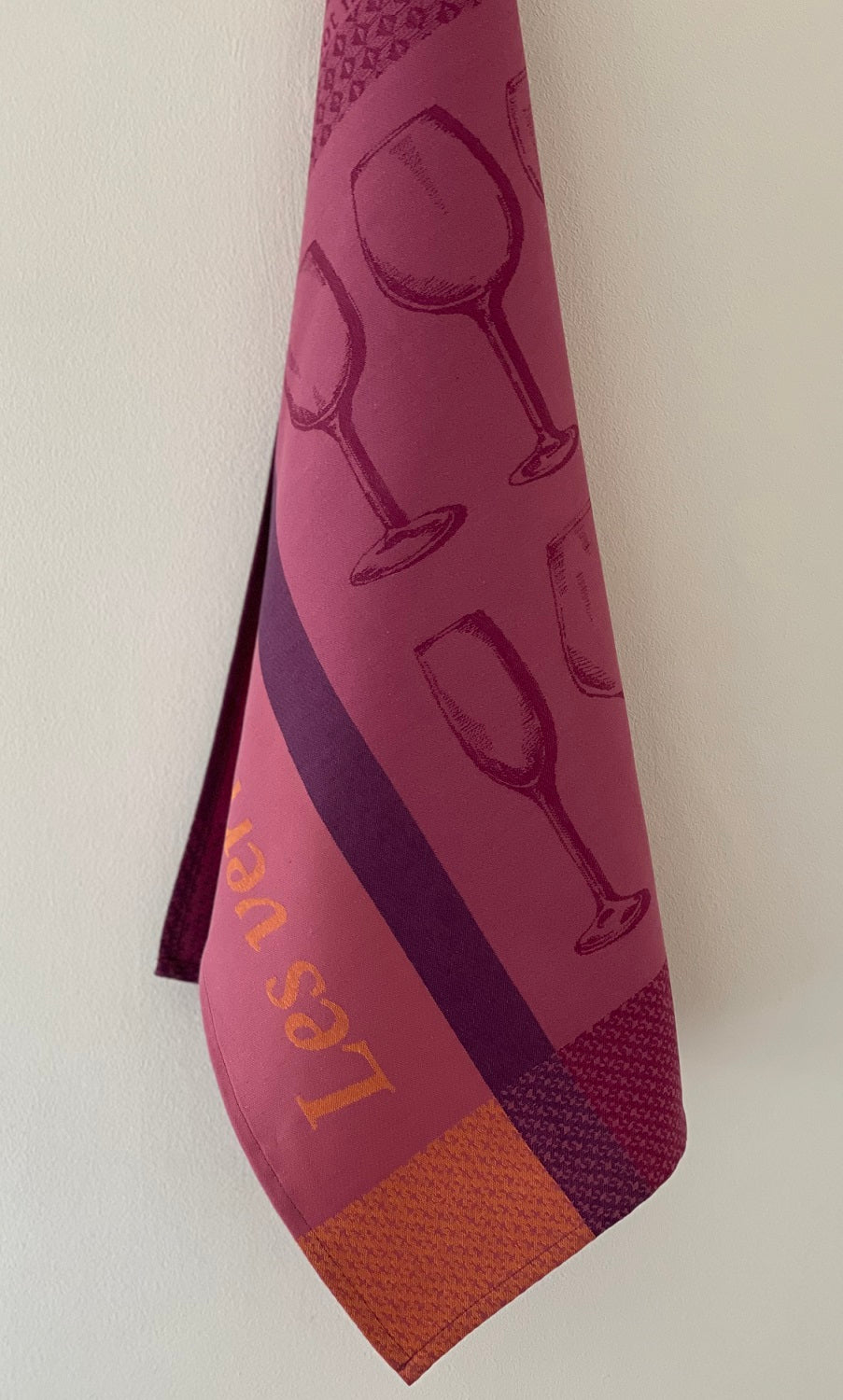 Coucke “Verres à Vin", Woven cotton tea towel. Designed in France.