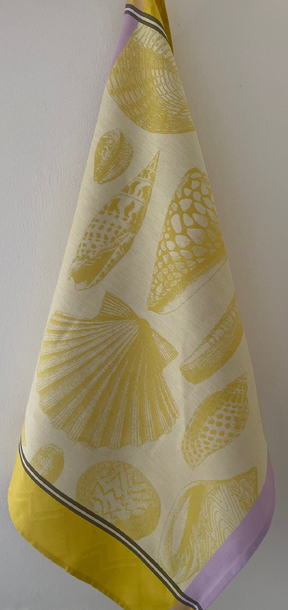 Jacquard Francais "Coquillages" (Soleil), Woven cotton tea towel. Made in France.
