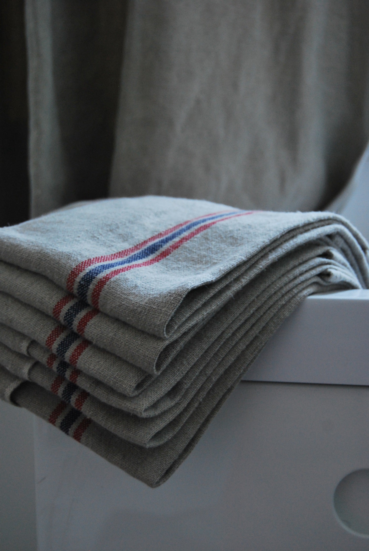 Charvet Éditions "Drapeau - Natural", Natural woven linen tea towel. Made in France. - Home Landing