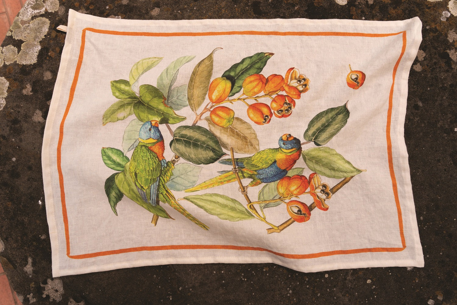 Tessitura Toscana Telerie, “Ara - Arancio”, Pure hemp printed tea towel.