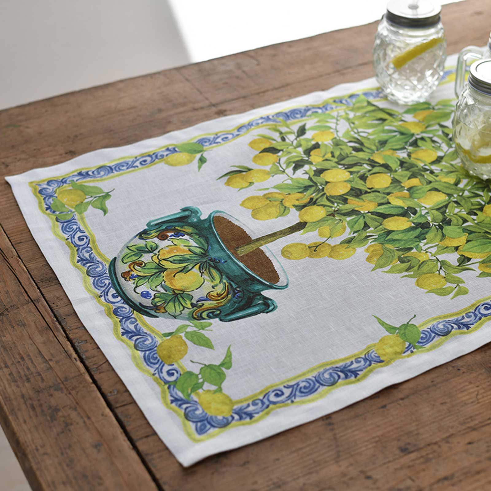 Tessitura Toscana Telerie, “Limonaia”, Pure linen printed table runner.