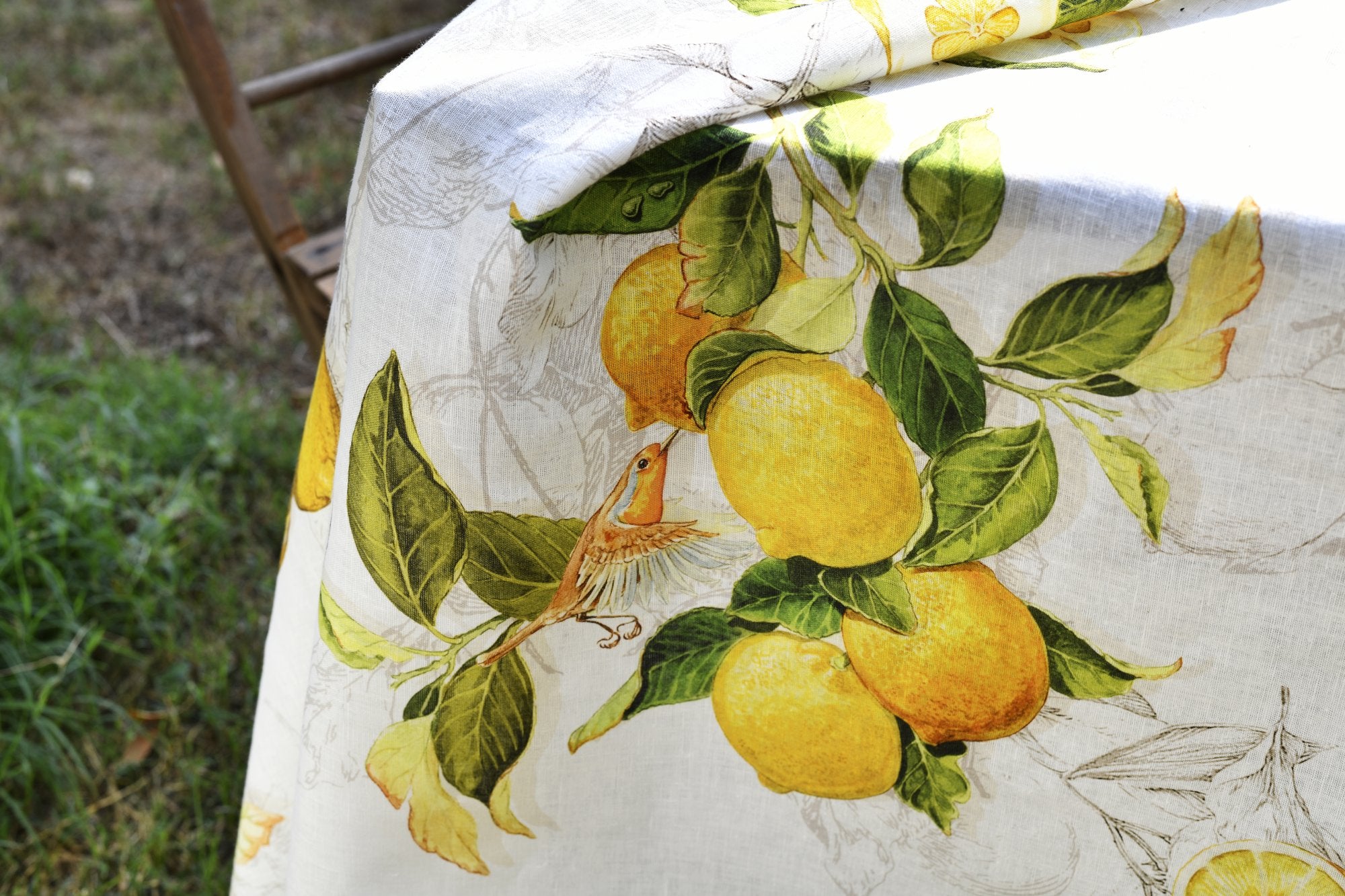 Tessitura Toscana Telerie, “Limoncello”, Pure linen printed tablecloth.