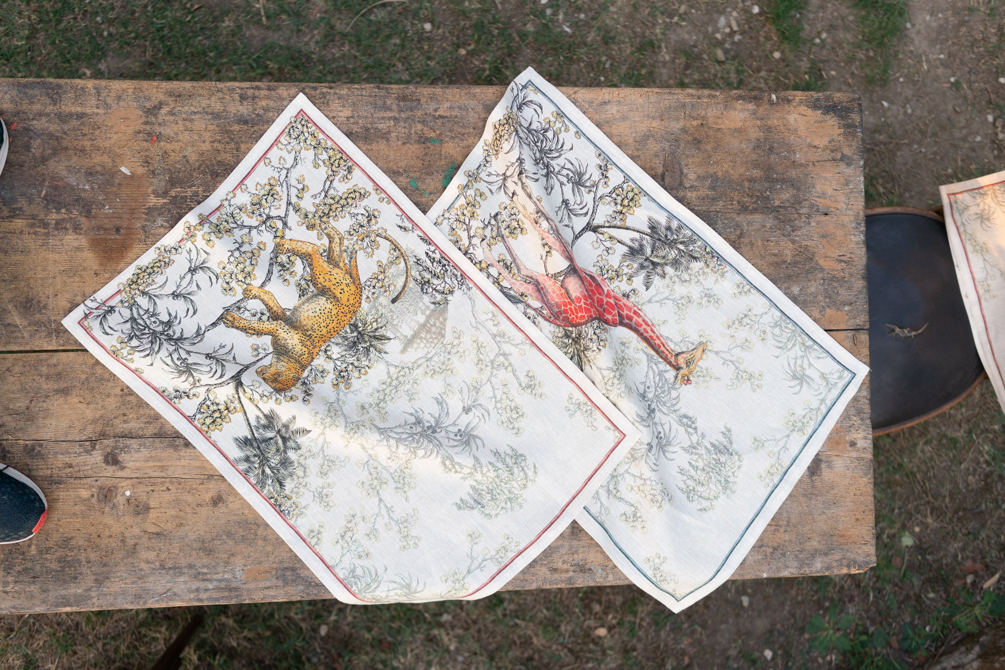 Tessitura Toscana Telerie, “Savana - Giraffa”, Pure linen printed tea towel. - Home Landing